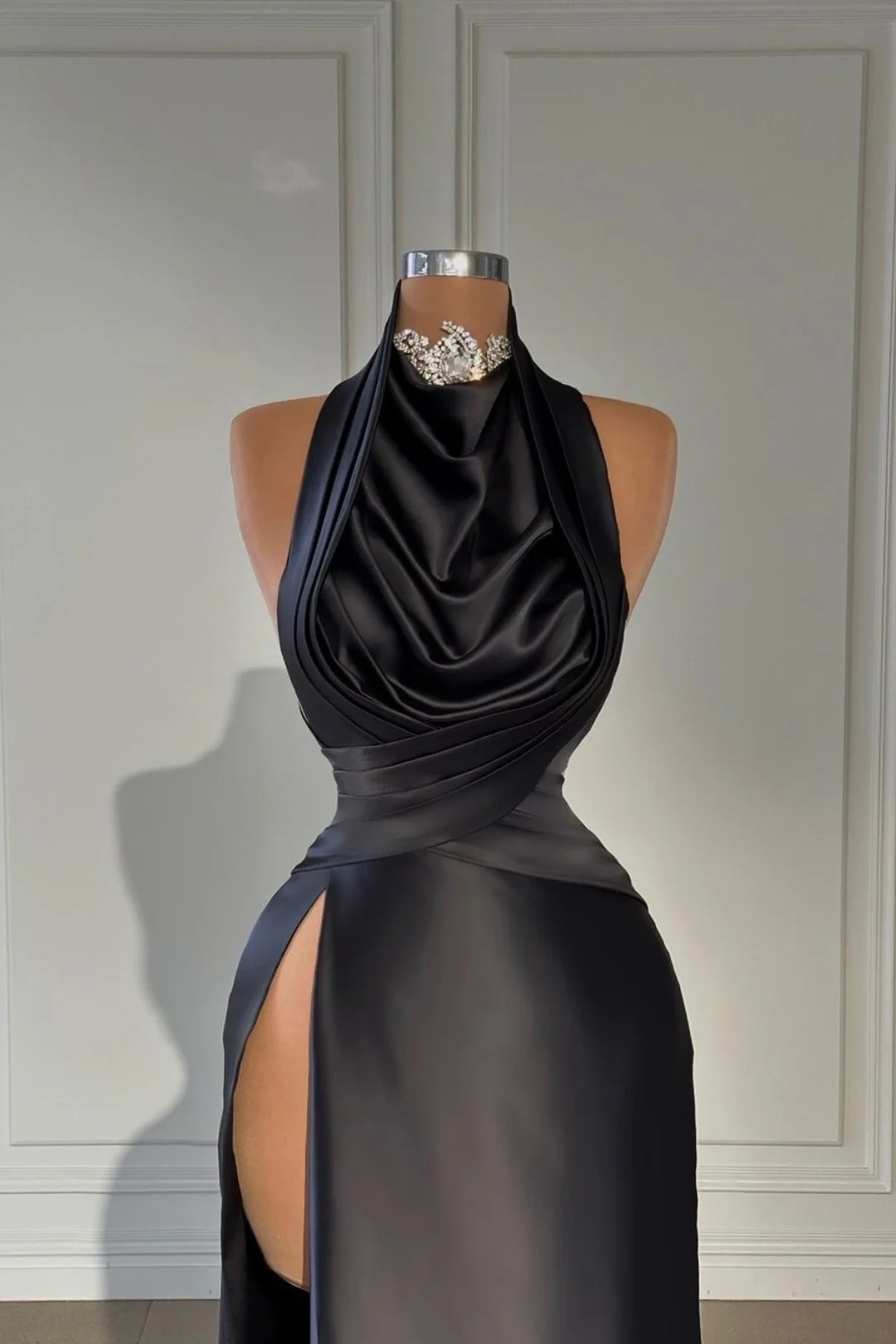 Black Long Evening Dress Satin Halter With High Slit Pleated Y4355