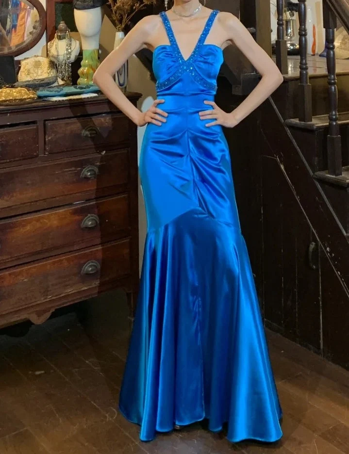 Stunning Prom Dress Royal Blue V-neck Pleated Mermaid Long Evening Dress SP3826