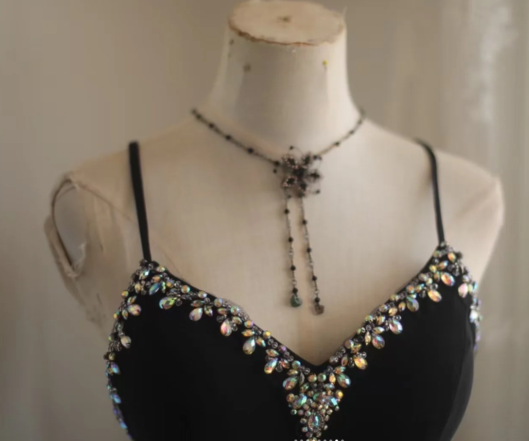 Elegant Spaghetti Straps Black V Neck Satin Beaded Slit Birthday Party Dress Prom Gown SP750