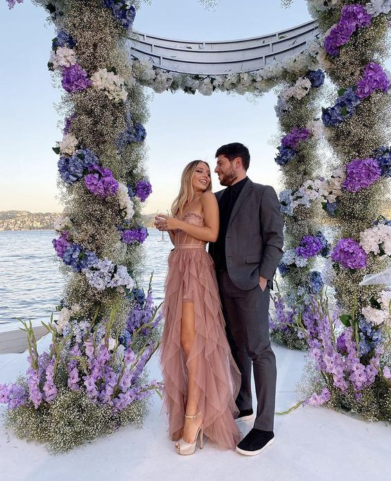 Formal Strapless Prom Dress For Women Tiered Tulle Lace Appliques Party Gowns Y6422