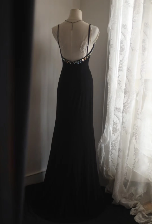 Elegant Spaghetti Straps Black V Neck Satin Beaded Slit Birthday Party Dress Prom Gown SP750